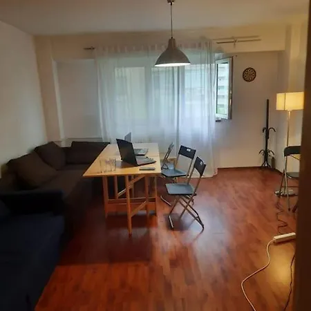 アパート Canera In Apartament Central, Timpuri Noi ブカレスト